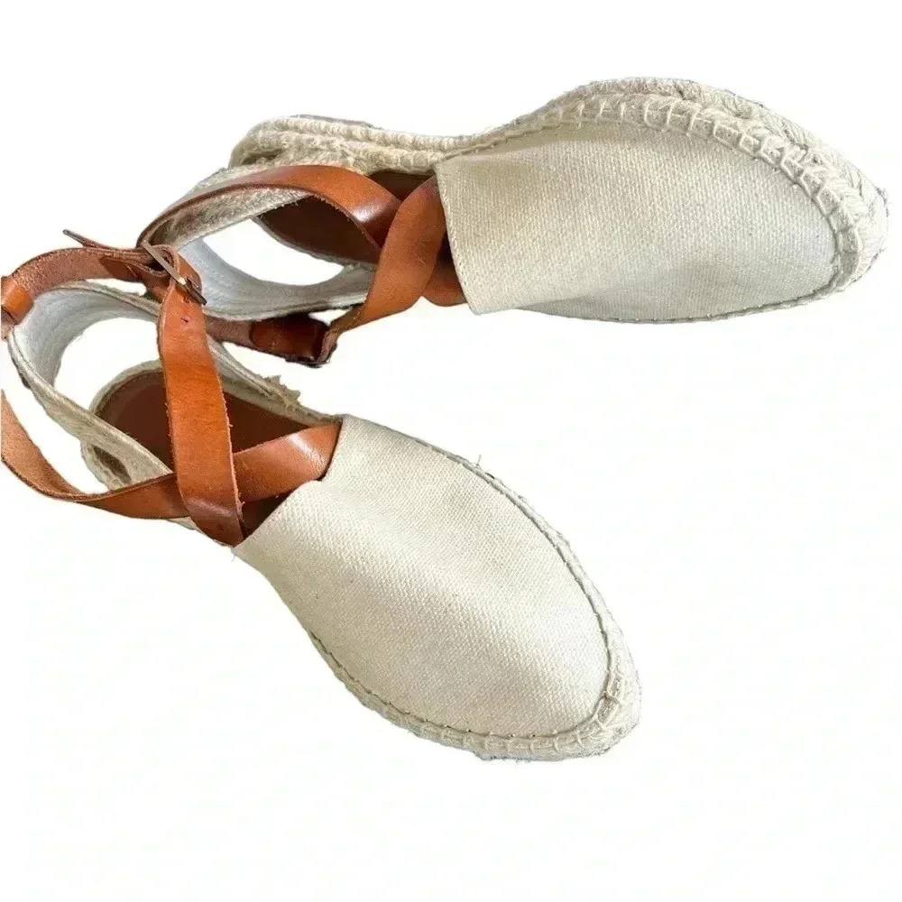 Matt Bernson beige canvas leather crias-cross straps slingback Sz 7